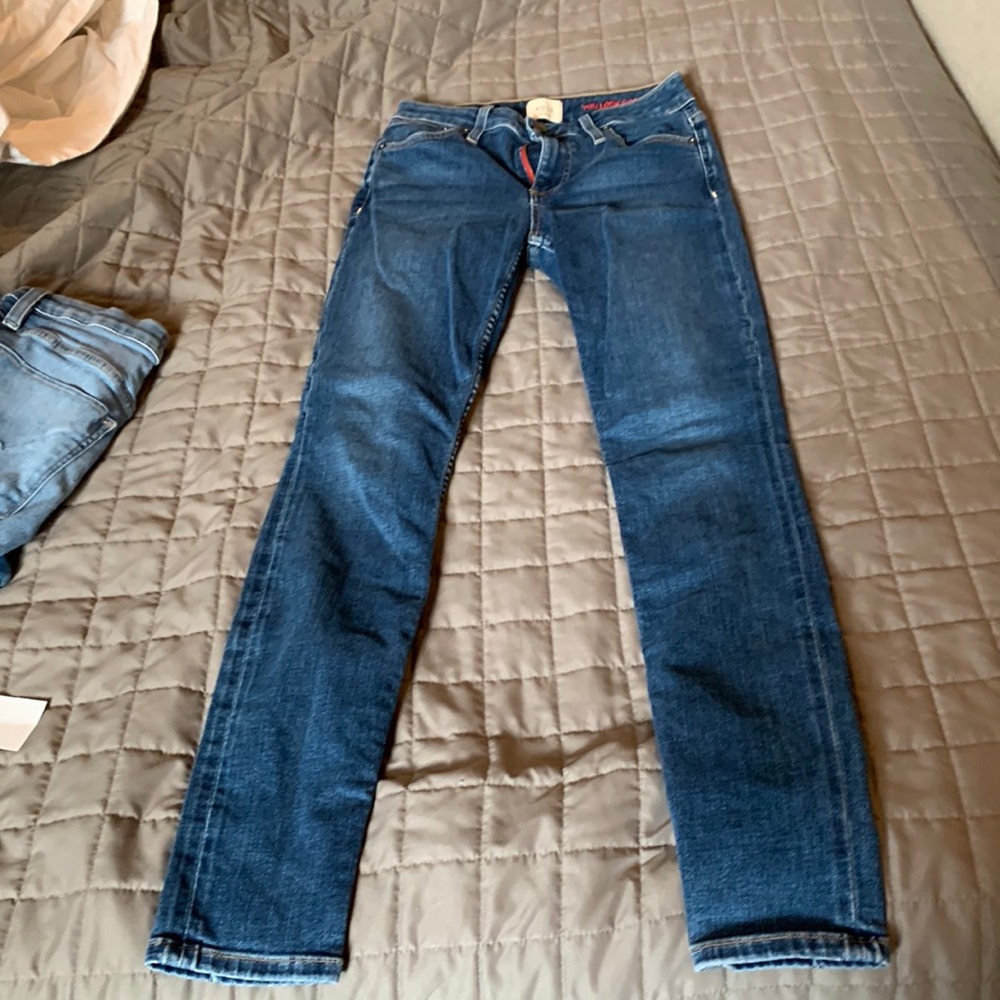 Alice and Olivia ankle skinny jeans